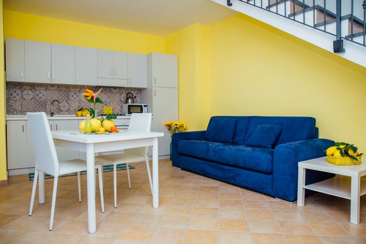 Bed and Breakfast Lemon Flats Сорренто Экстерьер фото